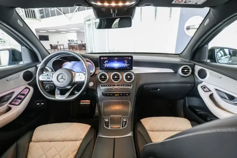 Mercedes-Benz GLC 300 din 2021 cu 69.736 km - oferta MER141908 - foto 17