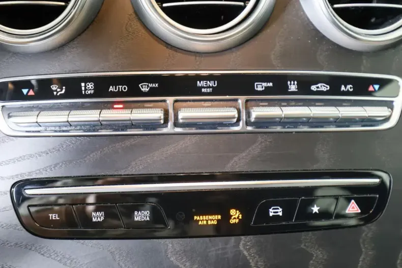 Mercedes-Benz GLC 300 din 2021 cu 69.736 km - oferta MER141908 - foto 18