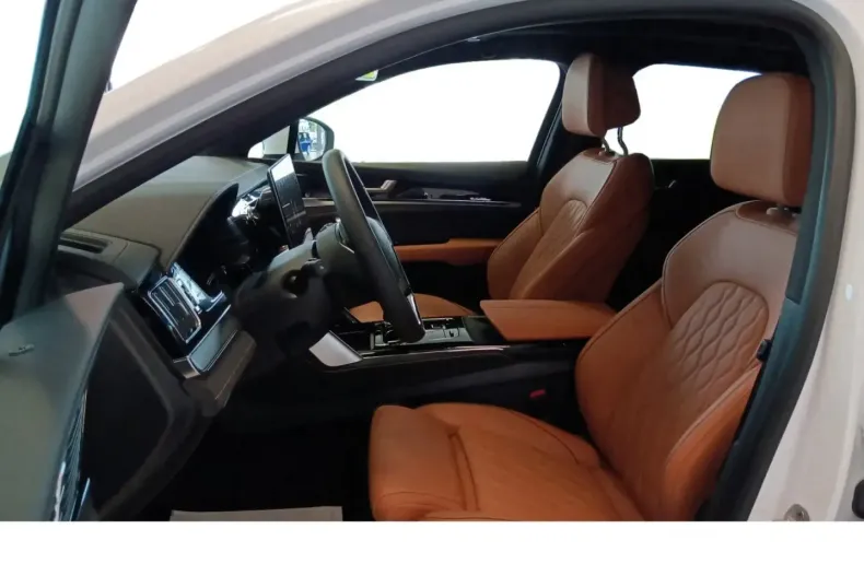 BYD TANG din 2025 cu 1.150 km - oferta BYD141913 - foto 7