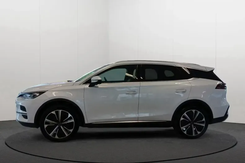 BYD TANG din 2025 cu 1.150 km - oferta BYD141913 - foto 6