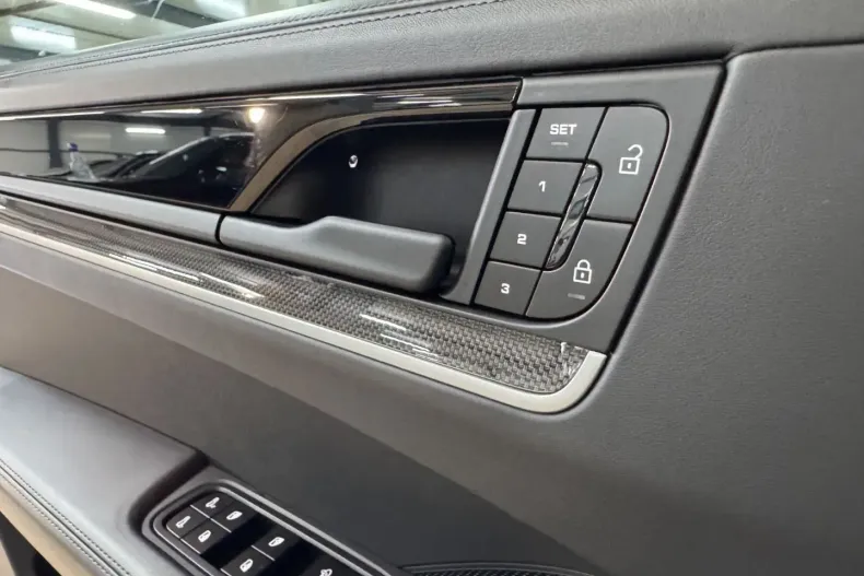 Porsche Cayenne din 2023 cu 48.149 km - oferta POR141914 - foto 18