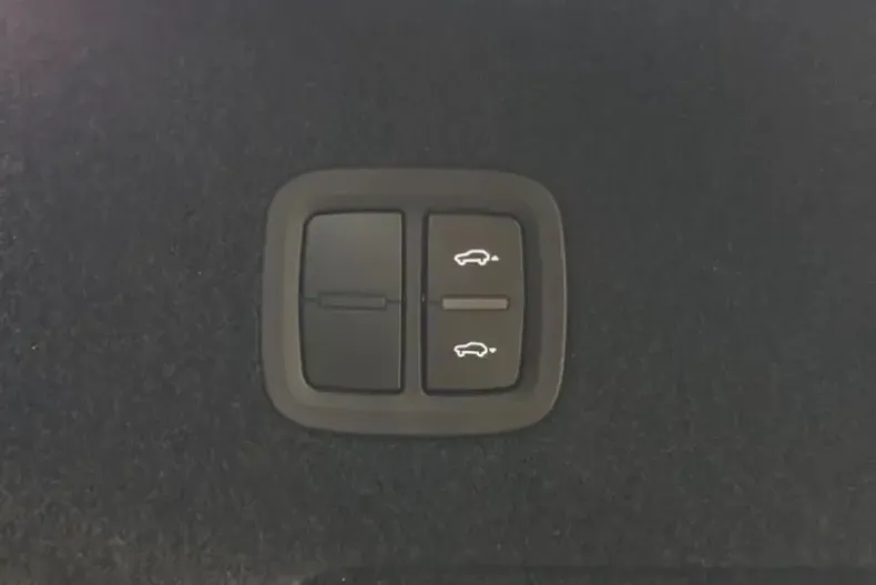 Porsche Cayenne din 2023 cu 48.149 km - oferta POR141914 - foto 21