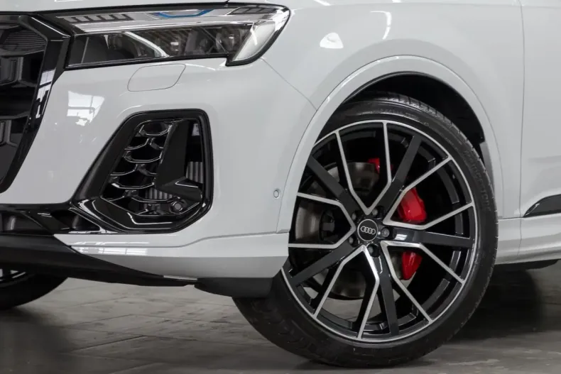 Audi Q7 din 2025 cu 9.999 km - oferta AUD141917 - foto 6