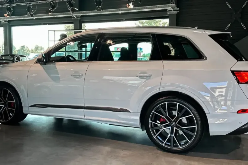 Audi Q7 din 2024 cu 21.500 km - oferta AUD141921 - foto 5