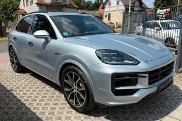 Porsche Cayenne din 2024 - oferta POR141923