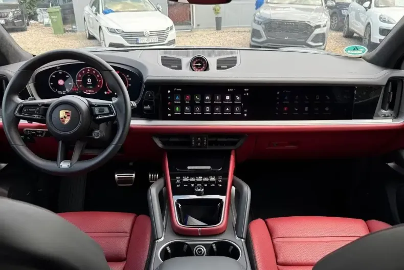 Porsche Cayenne din 2024 cu 927 km - oferta POR141923 - foto 4