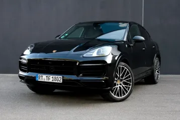 Porsche Cayenne din 2022 - oferta POR141934