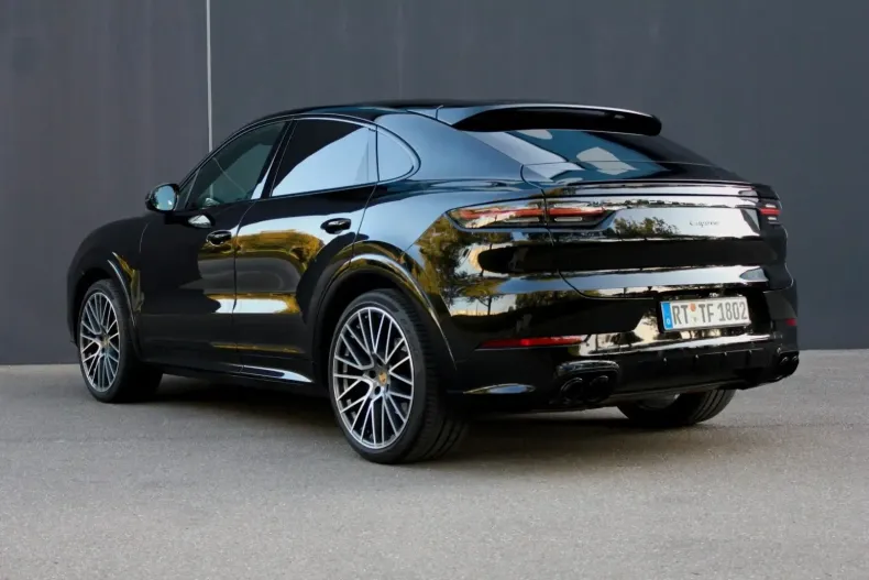 Porsche Cayenne din 2022 cu 68.822 km - oferta POR141934 - foto 3