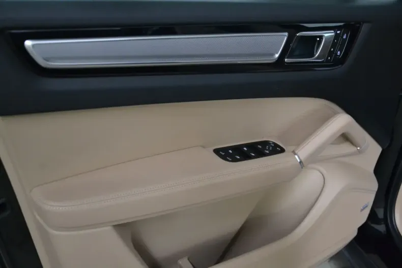 Porsche Cayenne din 2022 cu 48.700 km - oferta POR141936 - foto 14