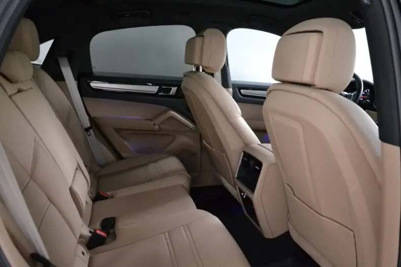 Porsche Cayenne din 2022 cu 48.700 km - oferta POR141936 - foto 22