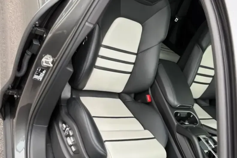 Porsche Cayenne din 2021 cu 80.700 km - oferta POR141941 - foto 9