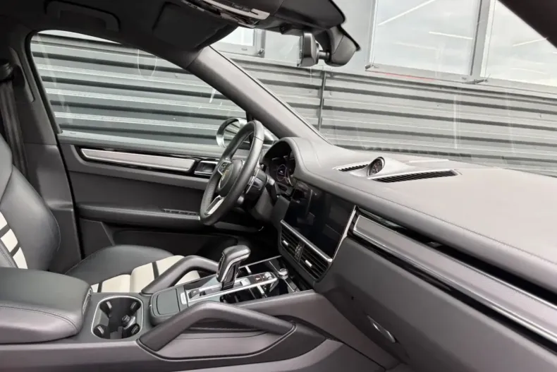 Porsche Cayenne din 2021 cu 80.700 km - oferta POR141941 - foto 11