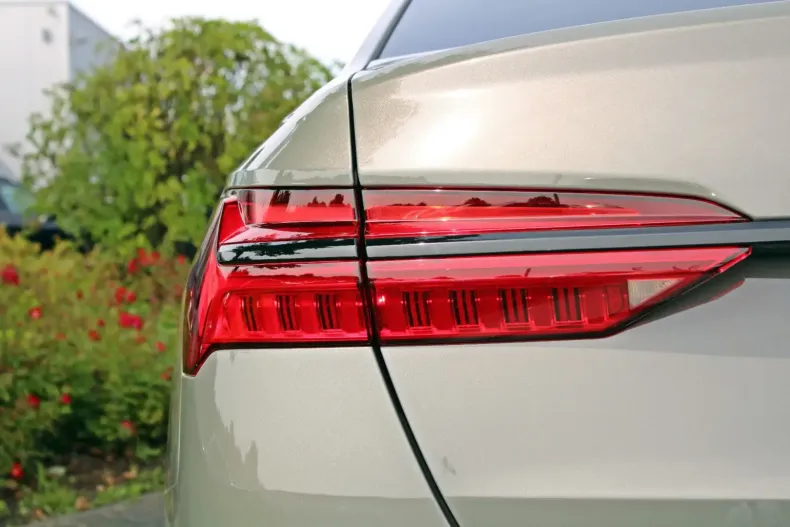 Audi A6 din 2023 cu 2.490 km - oferta AUD141951 - foto 31