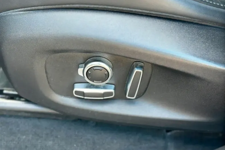 Jaguar F-Pace din 2020 cu 64.800 km - oferta JAG141971 - foto 15