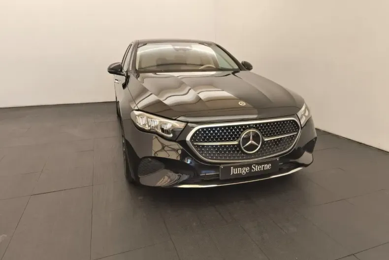 Mercedes-Benz E 200 din 2024 cu 45.276 km - oferta MER141984 - foto 2