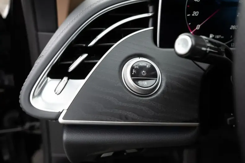 Mercedes-Benz E 200 din 2025 cu 14.632 km - oferta MER141987 - foto 18