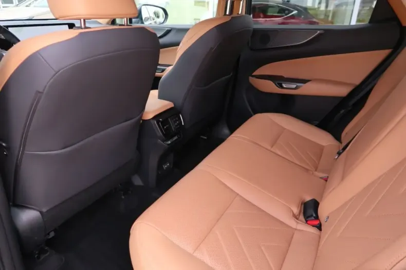 Lexus NX 450h din 2022 cu 73.250 km - oferta LEX141991 - foto 15