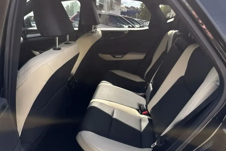 Lexus NX 450h din 2022 cu 57.670 km - oferta LEX141993 - foto 17