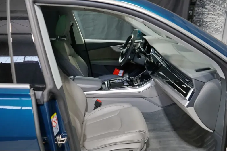 Audi Q8 din 2021 cu 68.900 km - oferta AUD141994 - foto 4