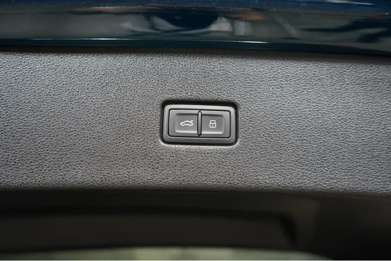 Audi Q8 din 2021 cu 68.900 km - oferta AUD141994 - foto 11