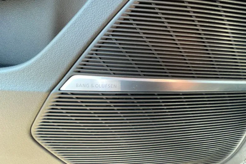 Audi Q8 din 2021 cu 72.200 km - oferta AUD142008 - foto 28