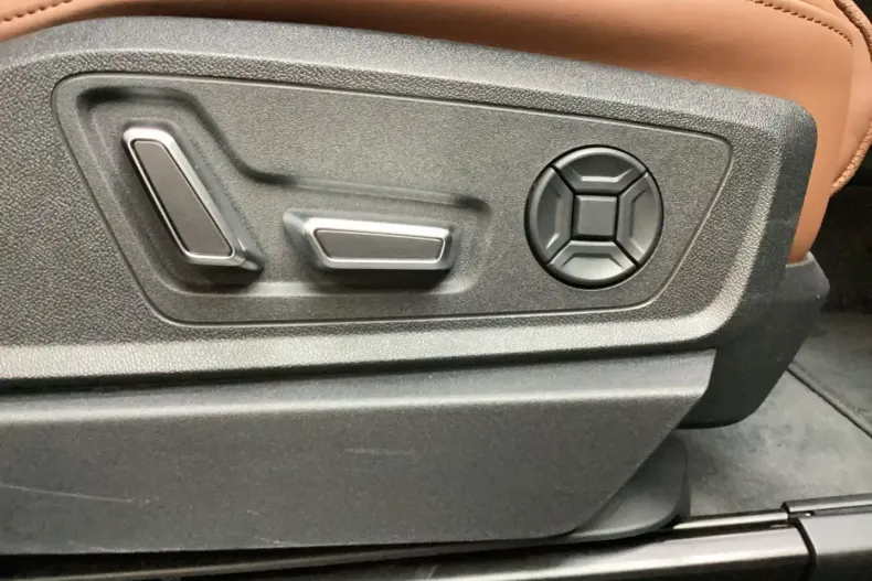 Audi Q8 din 2023 cu 67.841 km - oferta AUD142009 - foto 17