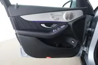 Mercedes-Benz GLC 300 din 2020 cu 50.600 km - oferta MER142011 - foto 6