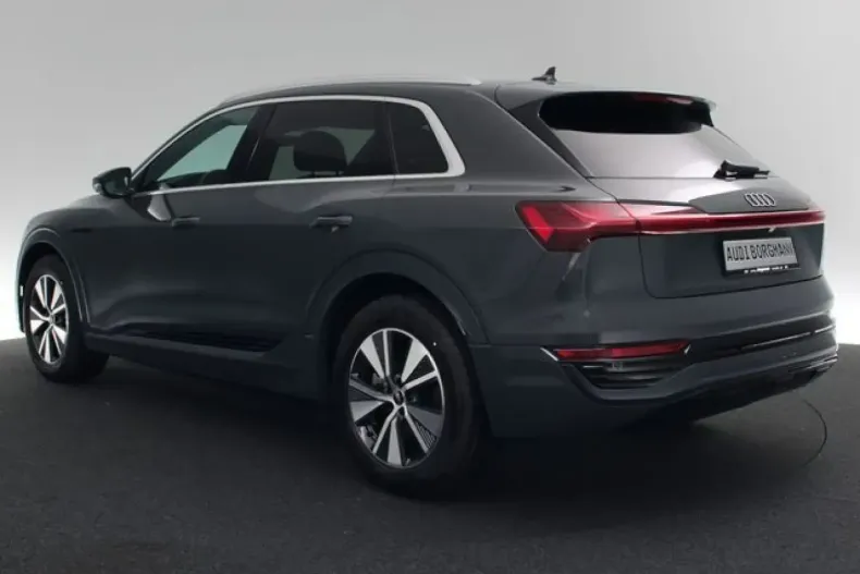 Audi Q8 din 2023 cu 28.666 km - oferta AUD142012 - foto 3