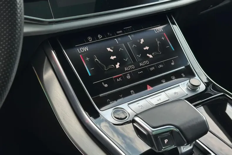 Audi Q8 din 2021 cu 69.899 km - oferta AUD142018 - foto 14