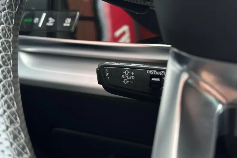 Audi Q8 din 2021 cu 69.899 km - oferta AUD142018 - foto 20