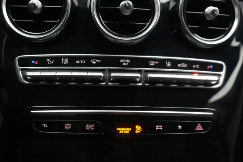 Mercedes-Benz GLC 300 din 2020 cu 55.000 km - oferta MER142019 - foto 3