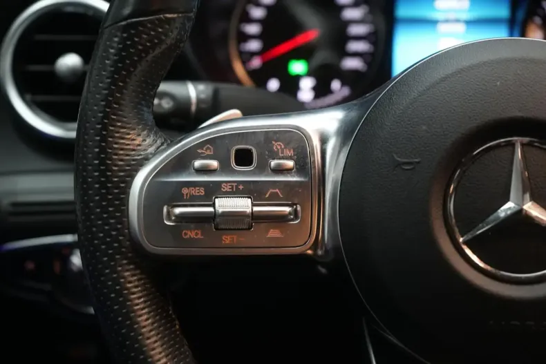 Mercedes-Benz GLC 300 din 2020 cu 55.000 km - oferta MER142019 - foto 9