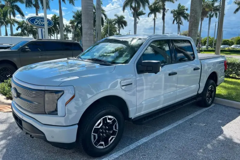 Ford F 150 din 2023 cu 33.000 km - oferta FOR142020 - foto 5