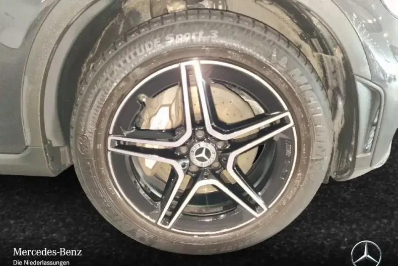 Mercedes-Benz GLC 220 din 2021 cu 51.094 km - oferta MER142022 - foto 2