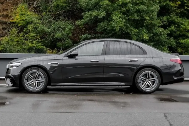 Mercedes-Benz E 53 AMG din 2024 cu 12.482 km - oferta MER142025 - foto 20