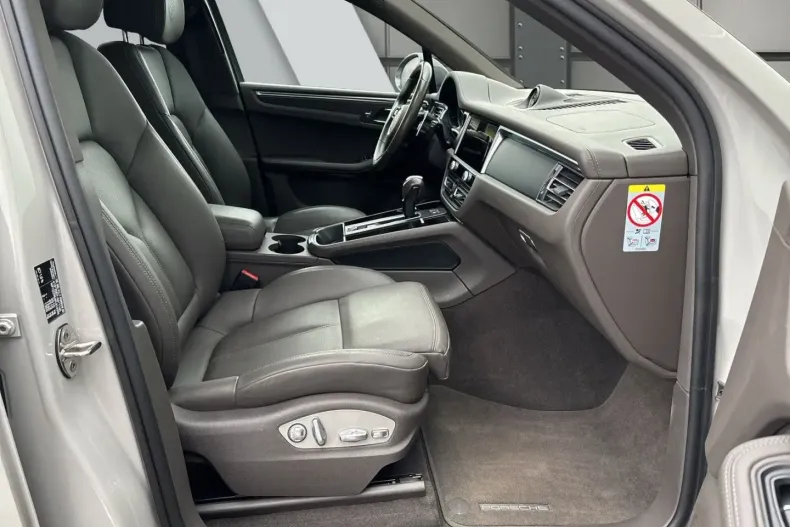 Porsche Macan din 2023 cu 38.632 km - oferta POR142032 - foto 9