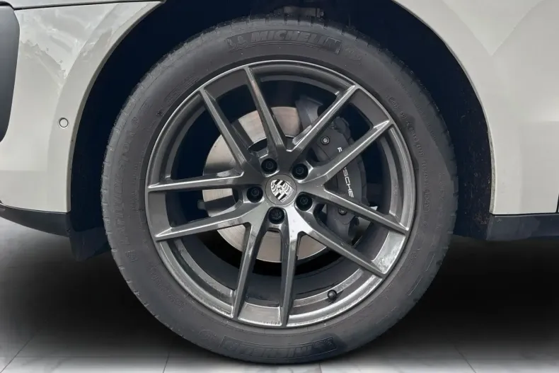 Porsche Macan din 2023 cu 38.632 km - oferta POR142032 - foto 18