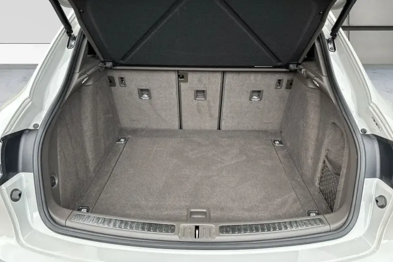 Porsche Macan din 2023 cu 38.632 km - oferta POR142032 - foto 19