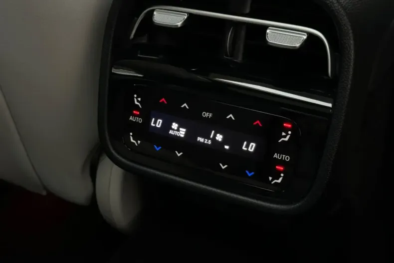 Mercedes-Benz E 450 din 2024 cu 33.800 km - oferta MER142033 - foto 30