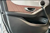 Mercedes-Benz GLC 300 din 2021 cu 77.900 km - oferta MER142041 - foto 6