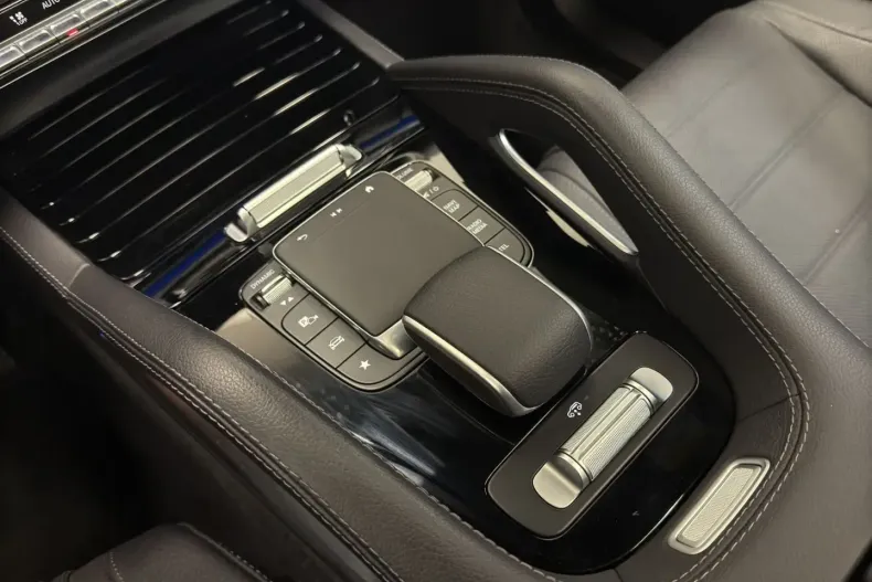 Mercedes-Benz GLE 350 din 2024 cu 19.538 km - oferta MER142044 - foto 11