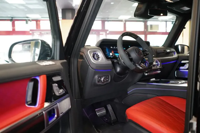 Mercedes-Benz G 63 AMG din 2025 cu 8.500 km - oferta MER142058 - foto 12