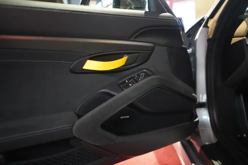 Porsche Boxster din 2024 cu 3.500 km - oferta POR142063 - foto 19