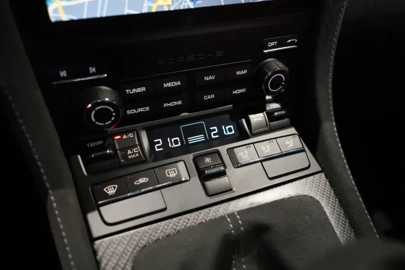 Porsche Boxster din 2024 cu 3.500 km - oferta POR142063 - foto 26