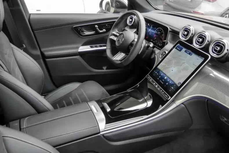 Mercedes-Benz GLC 300 din 2024 cu 6.420 km - oferta MER142065 - foto 6