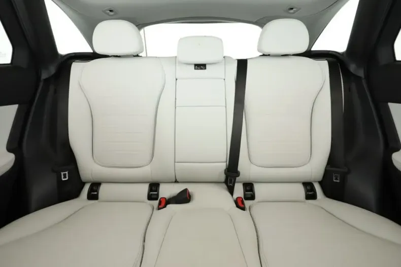 Mercedes-Benz GLC 300 din 2024 cu 7.765 km - oferta MER142068 - foto 8