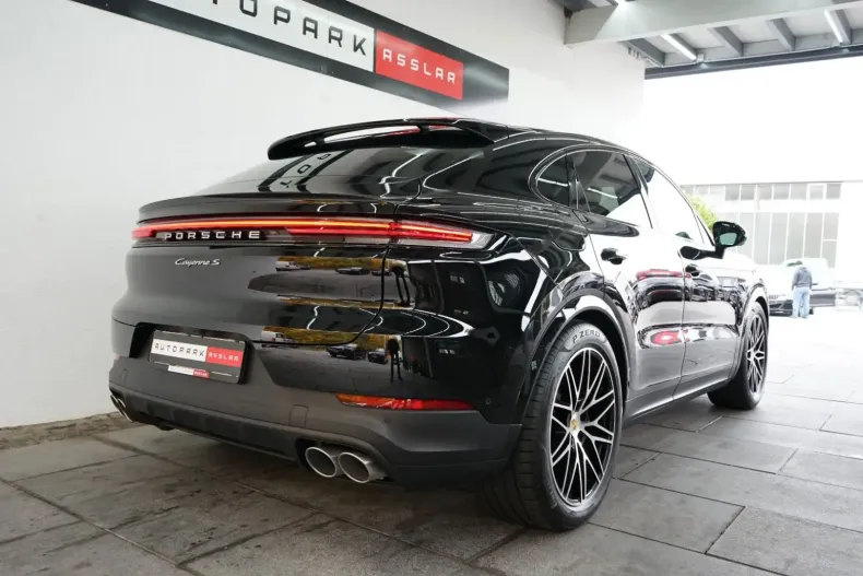 Porsche Cayenne din 2024 cu 23.600 km - oferta POR142073 - foto 3