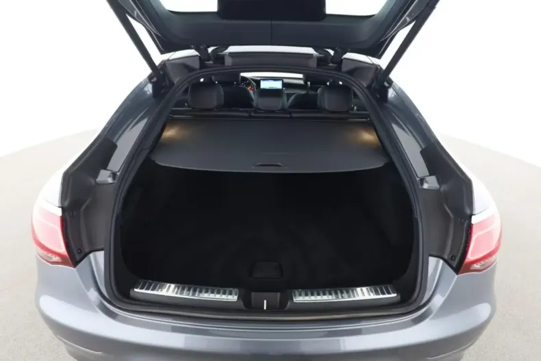 Mercedes-Benz GLC 220 din 2020 cu 75.700 km - oferta MER142080 - foto 4