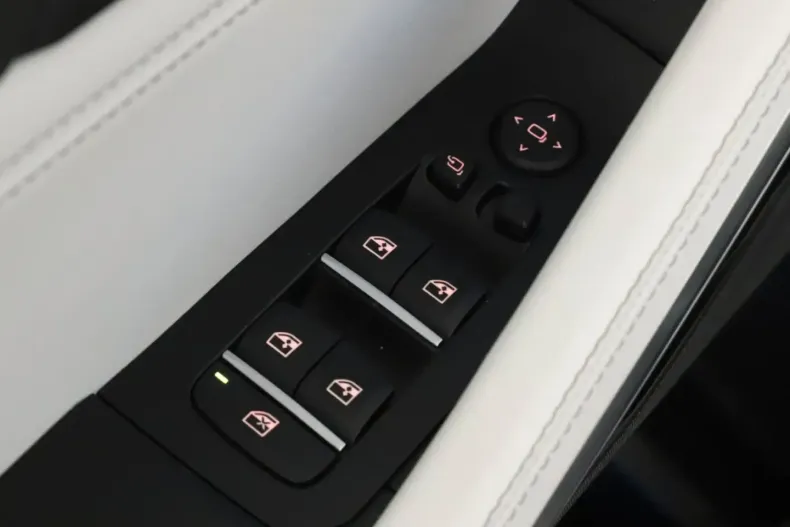 BMW X6 din 2024 cu 14.830 km - oferta BMW142085 - foto 19