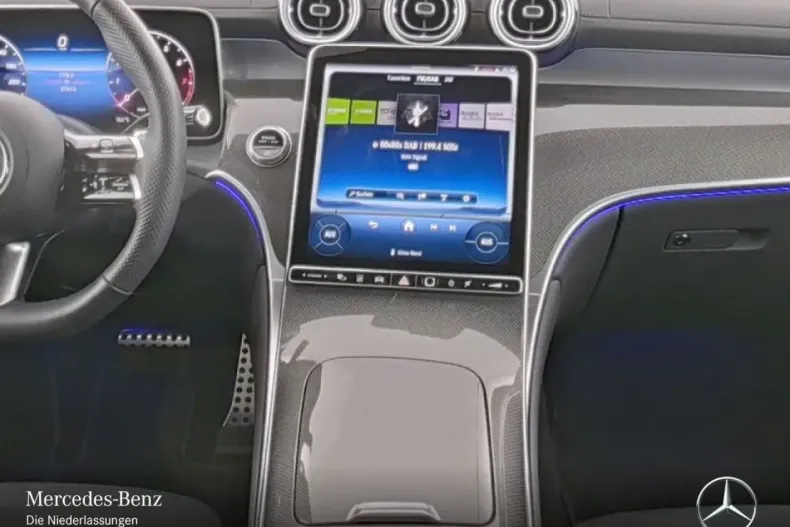 Mercedes-Benz GLC 300 din 2024 cu 21.851 km - oferta MER142095 - foto 4